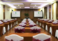 Green Tropical Village Hotels in Pangkal Lalang