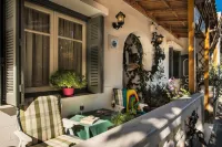 Semiramis Guesthouse Hotels in Adamantas