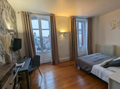 Logis Hotel la Tourelle du Beffroi Hotels in Bourbon-Lancy