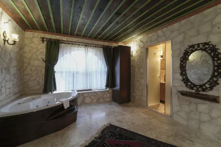 By Yüksel Cave Отели рядом с достопримечательностью «Yunak Spa at Yunak Evleri Cave Hotel»