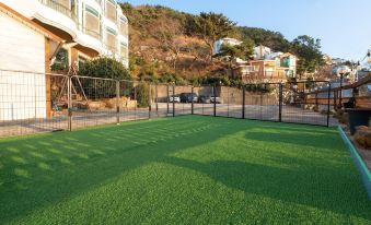 Geoje SunbeachOceanview Dog Pension