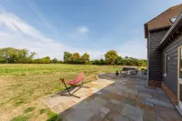 Secluded Barn Style Home with Hot Tub - Sleeps 12
