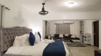 Ático de 8 habitaciones con azotea privada y jacuzzi Hoteles en Santo Domingo Oeste