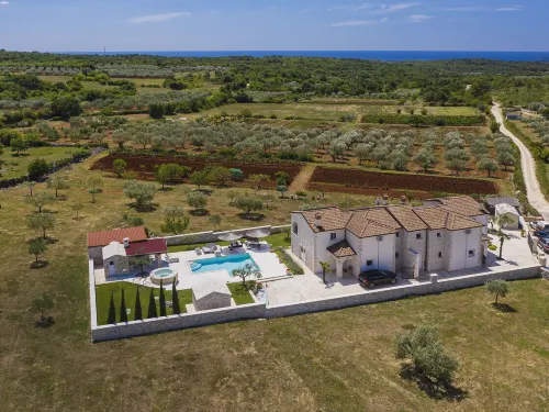 Villa in Rovinj with Pool and Sauna -  Ferienhäuser