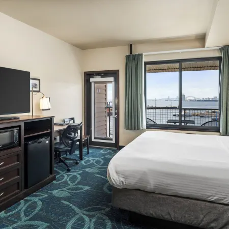 Park Point Marina Inn