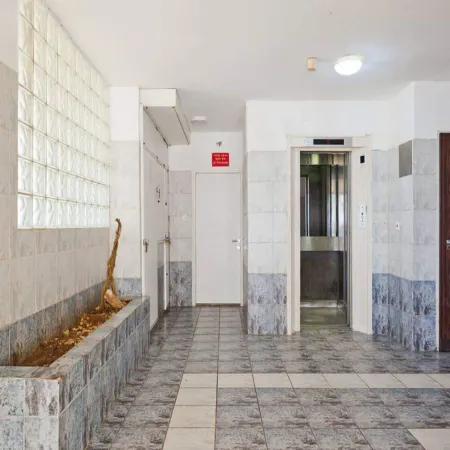 3Br Beachfront Apt w Amazing Sea View l Mamad