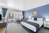 MAS Country Riverboat Lodge Motor Inn