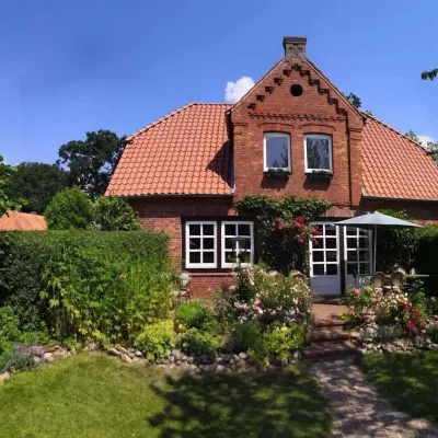 Ferienhof Trapp Hotel dekat First German Tile Museum