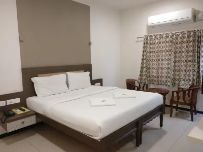 Hotel Sownthariyam Hotels in Palani