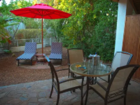 Easy Five Guest House Hotels near Somerset Value Mart