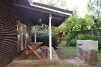 Log Cabin & Settlers Village Hotels in Graskop