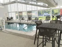 Element Lexington - Swimmingpools