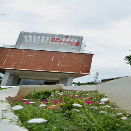 Hotel Sree Annamalaiyar Park Отели в г. Тирунелвели