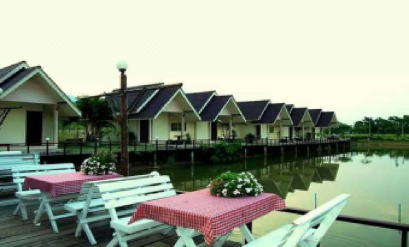 Ban Naam Resort