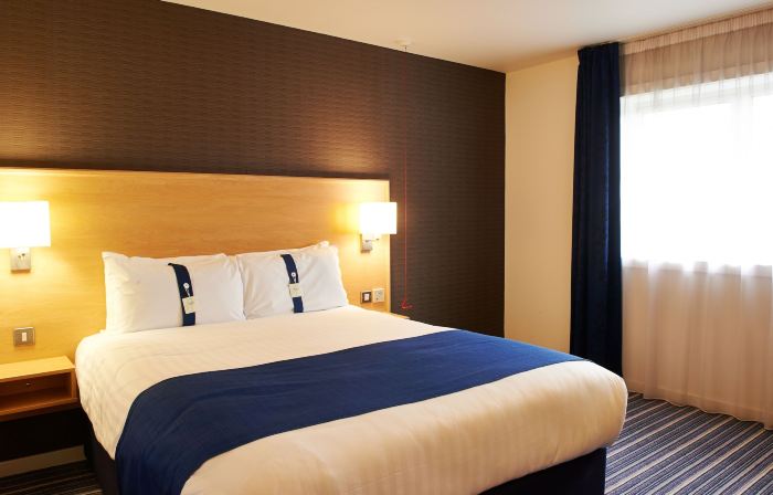 Holiday Inn Express MANCHESTER AIRPORT by IHG