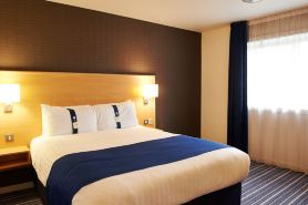 Holiday Inn Express MANCHESTER AIRPORT by IHG