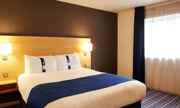 Holiday Inn Express Manchester Airport by IHG