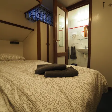 Hotelboat Sarah Отели рядом с достопримечательностью «НЕМО»