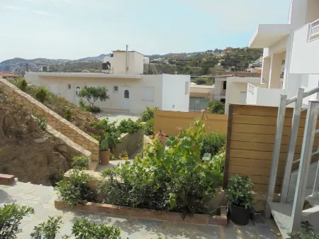 Yannis Residences Отели в г. Axos