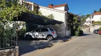 아파트먼트 & 룸 차리치