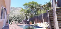 Hout Bay Breeze - Pemandangan Pantai