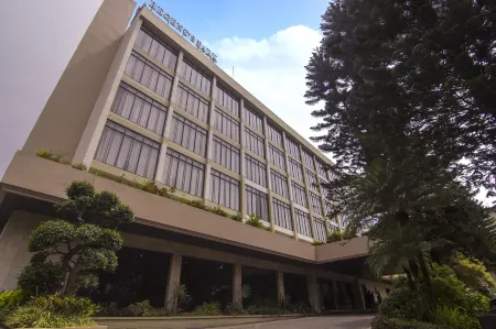 Regent's Park Hotel at Kayutangan Malang