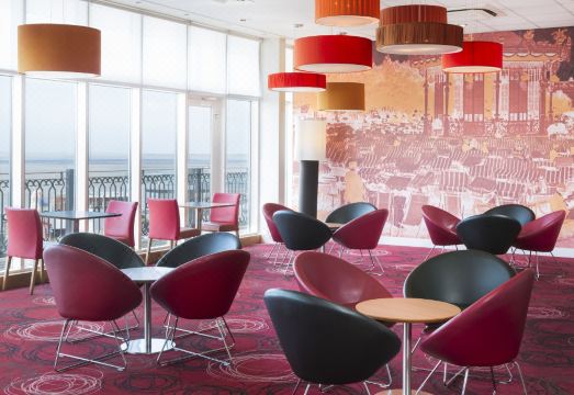 2. 파크 인 바이 ..