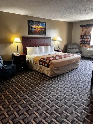 Sky Lodge Inn & Suites - Delavan Hotels in Delavan