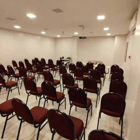 Mogano Express Hotel- Eletroposto
