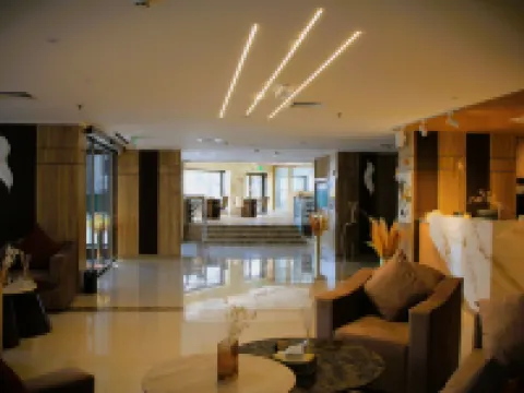 Plaza Athenee Hotel Hotels in Bneid Al Qar