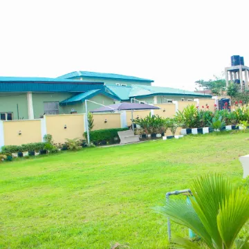 K-Yellow Hotel & Resort