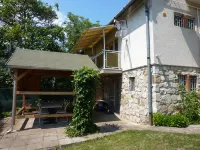 Vadásztanya Apartmanok - Pemandian Air Panas