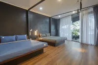 The Garden Capsule Hotel - Bintang 2