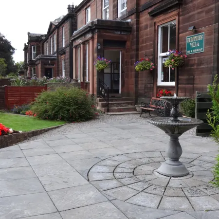 Dumfries Villa