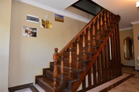 Hayriye Hanim Ege Отели рядом с достопримечательностью «Cunda Mocamp»