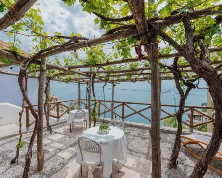 Albergo Diffuso Bacco Furore Hotels in Furore