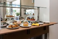 Hesperia Hotel & Residence - Desayuno