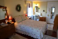 Dowds Country Inn Hotels in Lyme