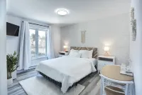 Le 900 Tremblant Inn Café and Bistro Các khách sạn ở Mont Tremblant