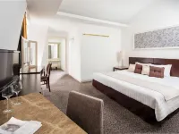 Hotel Francs Hotels near Inage Ward