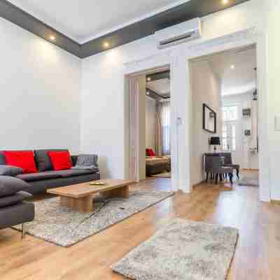 Real Apartments Zichy Rooms