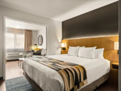 Oxford Suites Redding Hotels in Redding