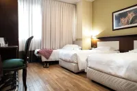 Hotel Alga Các khách sạn gần OverNet Education
