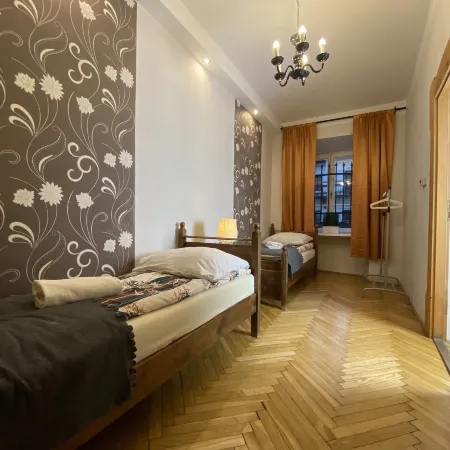 P&J Apartments Floriańska Отели рядом с достопримечательностью «Музей Аптеки»
