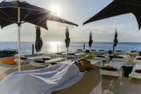 Coral Princess Hotel & Dive Resort - Bãi biển