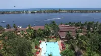 Hotel Coucoue Lodge Hotels in Adiaké