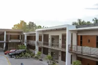 The Horizon Suites and Arcade Hotels in 