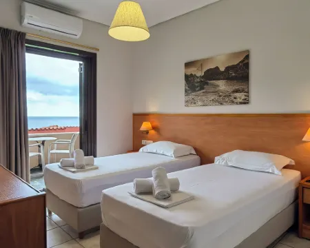 Corali Hotel Hotels in Kimi