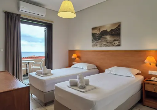 コラーリ ホテル