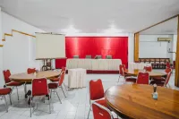 RedDoorz @ Ungaran Hotels in Bergas